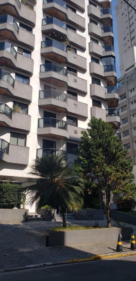 Apto 26 Com Smart Tv E Wifi Vivo Fibra Columbia Resid Ao Lado Pamplona Shopping Jardins - São Paulo Luaran gambar